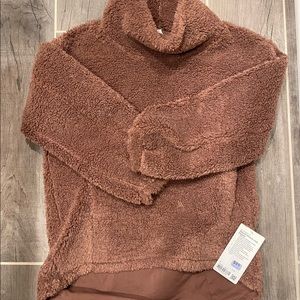 BNWT Warmth Restore Pullover